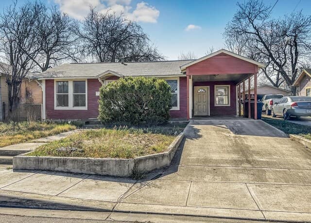 2-bedroom rental at 634 Theo in San Antonio, TX — photo 1