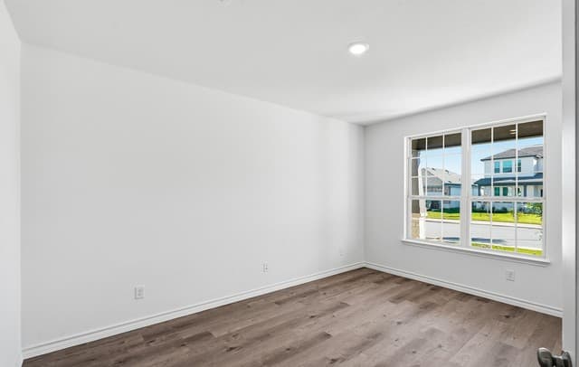 4-bedroom rental at 506 Nightingale Avenue in Marion, TX — photo 4