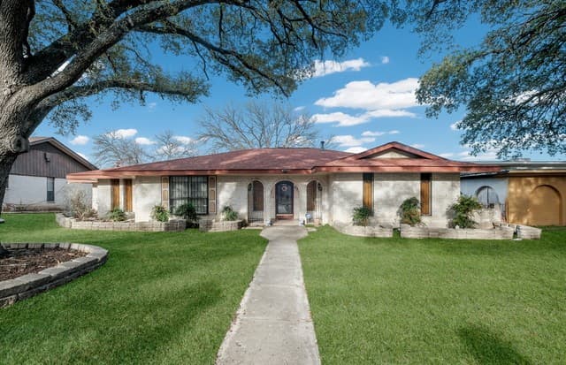 3-bedroom rental at 9314 Ranchero in San Antonio, TX — photo 1