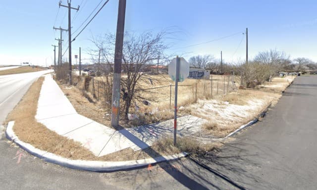 rental at 102 Oak Valley in San Antonio, TX — photo 4