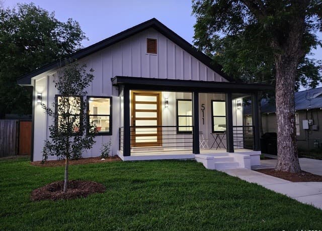 3-bedroom rental at 511 E Woodlawn Avenue in San Antonio, TX — photo 1
