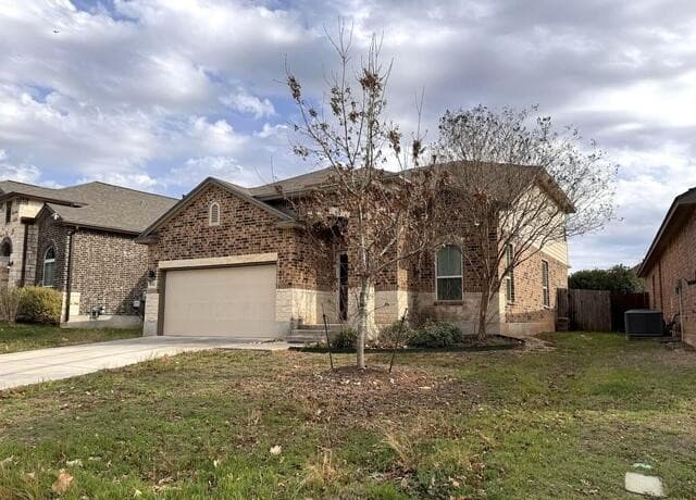 3-bedroom rental at 5914 Akin Pl in San Antonio, TX — photo 3