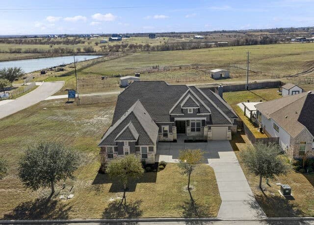 4-bedroom rental at 3314 Jons Way in Marion, TX — photo 4