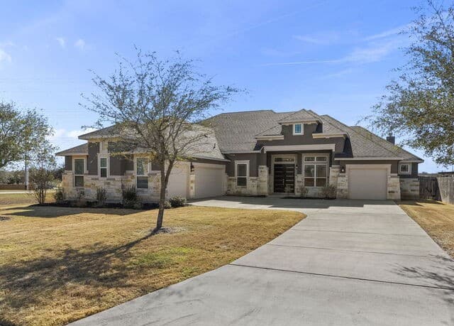 4-bedroom rental at 3314 Jons Way in Marion, TX — photo 5