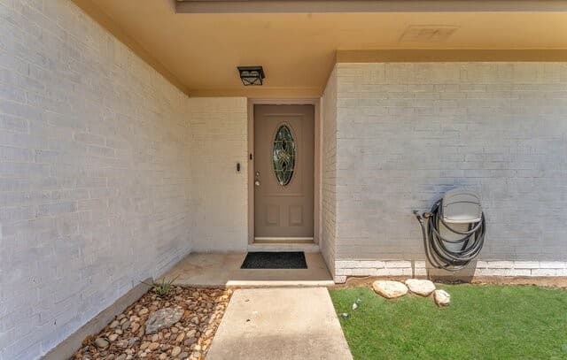 Home for sale at 139 Navajo Circle in Cibolo, TX — photo 4
