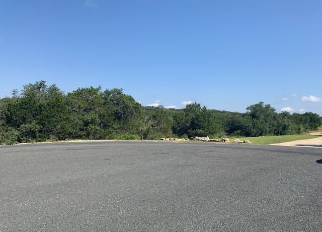 rental at LOT 195 County Road 2801 E in Mico, TX — photo 3