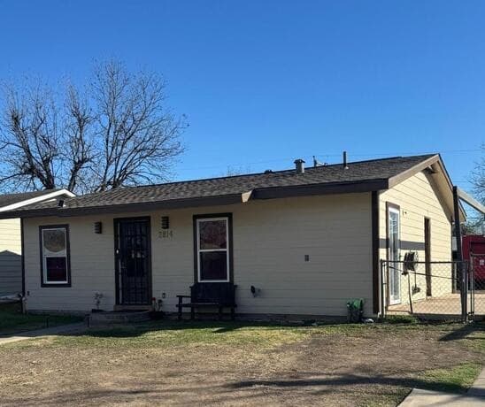 3-bedroom rental at 2814 Mosscircle Dr. in San Antonio, TX — photo 2