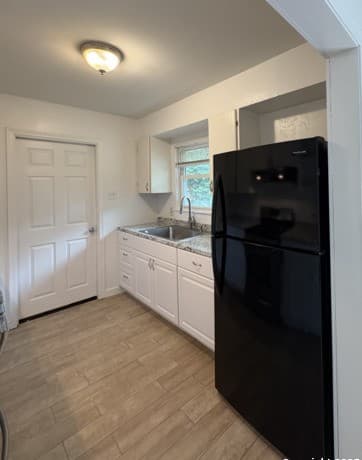 3-bedroom rental at 355 Cresham in San Antonio, TX — photo 3