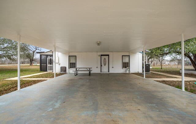 Home for sale at 421 Coughran in Pleasanton, TX — photo 3