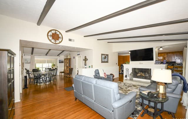 Home for sale at 222 Highview in San Antonio, TX — photo 5