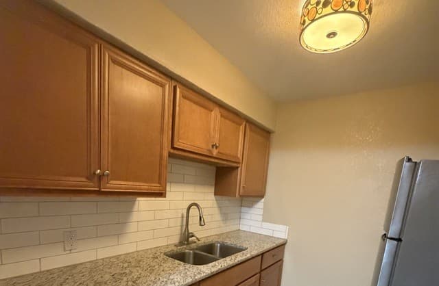 1-bedroom rental at 6611 Southpoint Unit 131-B in San Antonio, TX — photo 2