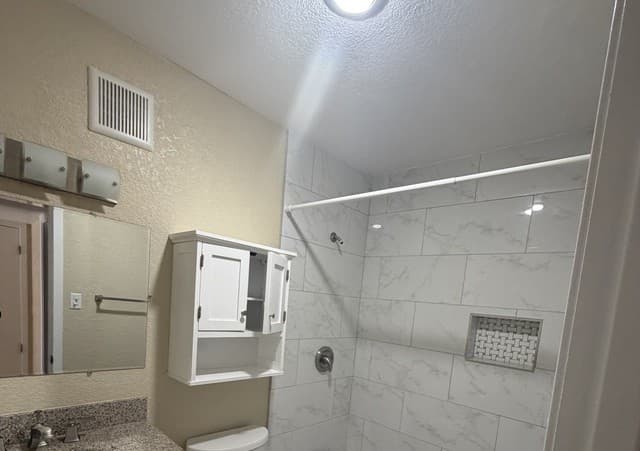 1-bedroom rental at 6611 Southpoint Unit 131-B in San Antonio, TX — photo 5