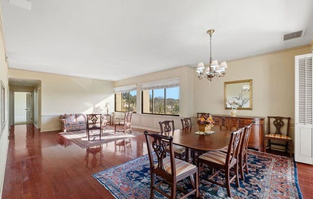 2-bedroom rental at 4001 N New Braunfels Unit APT 300A in San Antonio, TX — photo 5