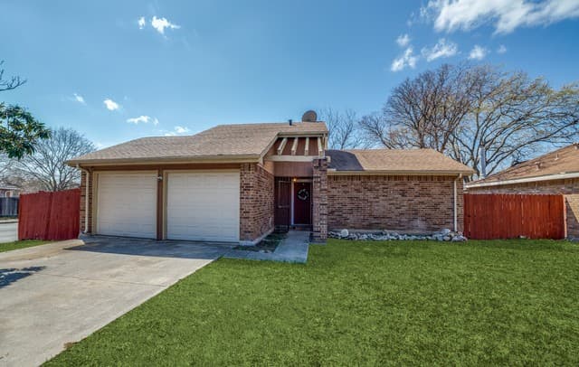 3-bedroom rental at 9502 Woodland Hills in San Antonio, TX — photo 1