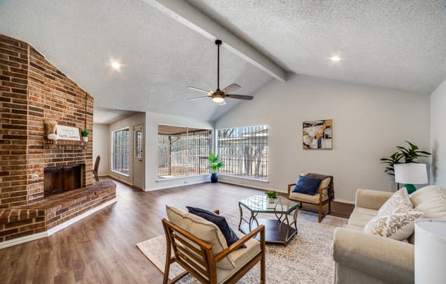 3-bedroom rental at 9502 Woodland Hills in San Antonio, TX — photo 4