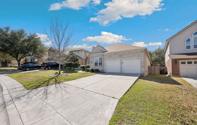 3-bedroom rental at 626 Rexton in San Antonio, TX — photo 4