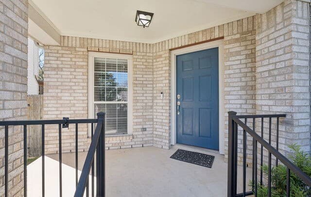 3-bedroom rental at 626 Rexton in San Antonio, TX — photo 5