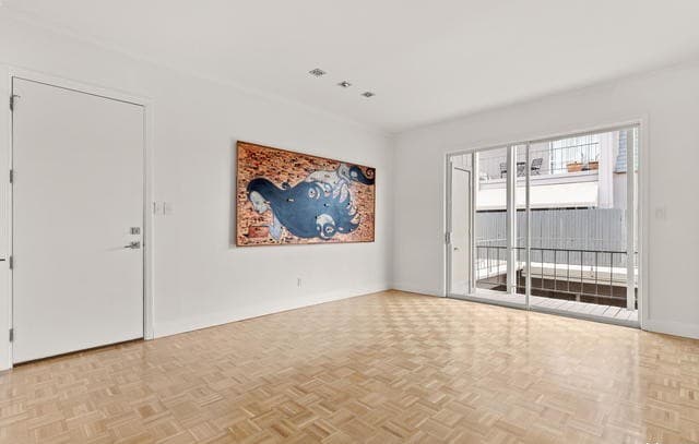 2-bedroom rental at 7707 Broadway Unit 12 in San Antonio, TX — photo 2
