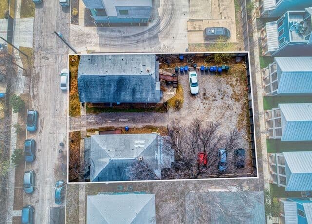 rental at 215 AND 219 Paschal St in San Antonio, TX — photo 3