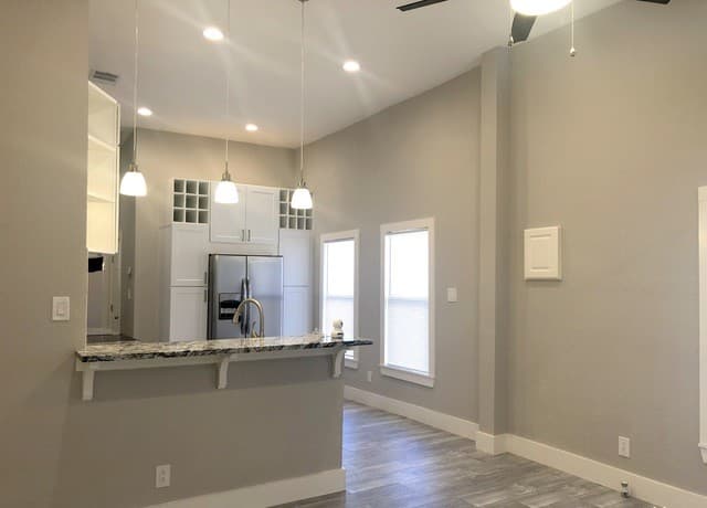 1-bedroom rental at 603 Devine St Unit 2 in San Antonio, TX — photo 5