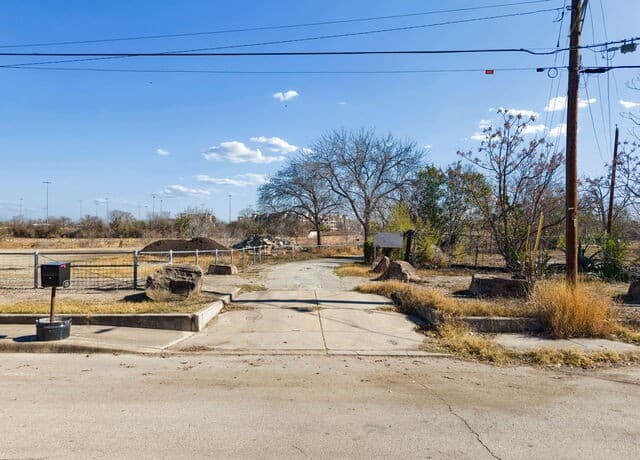 rental at 4526 Sierra in San Antonio, TX — photo 2