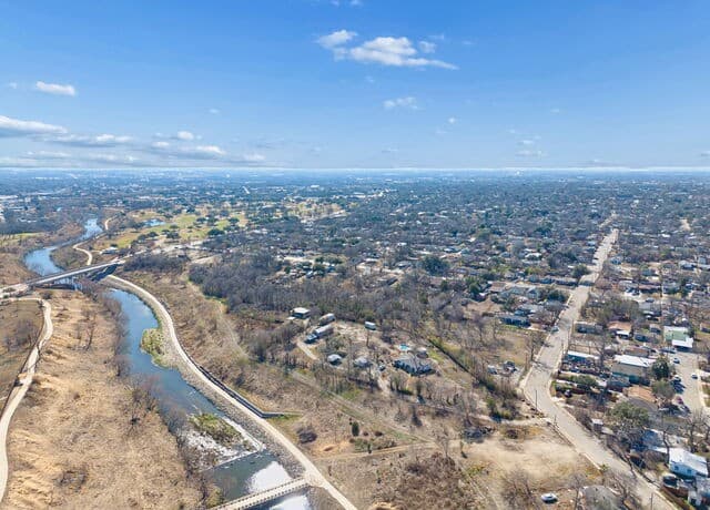rental at 4526 Sierra in San Antonio, TX — photo 3