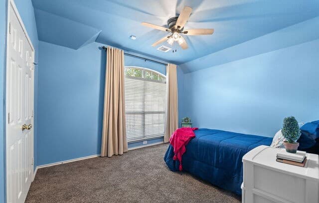 4-bedroom rental at 7830 Sierra Seco in San Antonio, TX — photo 5