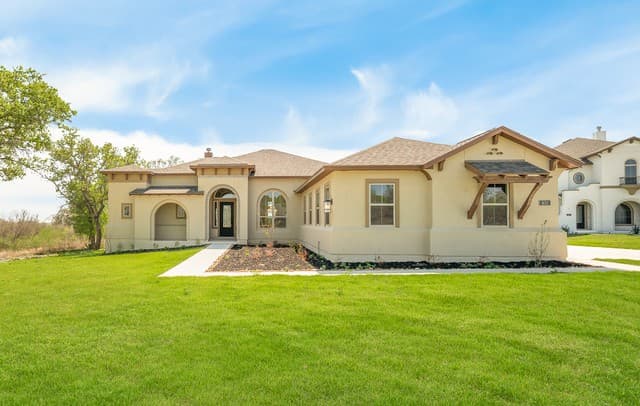 3-bedroom rental at 671 Legend Park in Castroville, TX — photo 1
