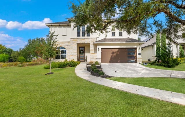 4-bedroom rental at 8527 Nichols Rain in Boerne, TX — photo 4