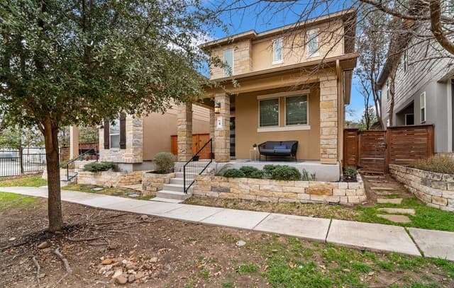 3-bedroom rental at 206 Ridgecrest Dr. Unit 4 in San Antonio, TX — photo 3