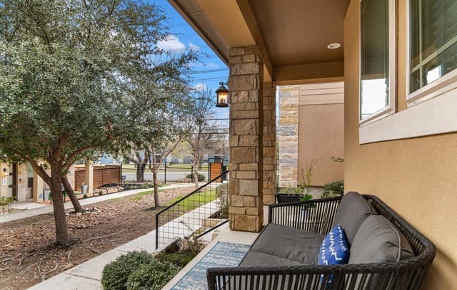 3-bedroom rental at 206 Ridgecrest Dr. Unit 4 in San Antonio, TX — photo 5