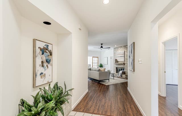 3-bedroom rental at 13931 Red Maple Wood in San Antonio, TX — photo 3