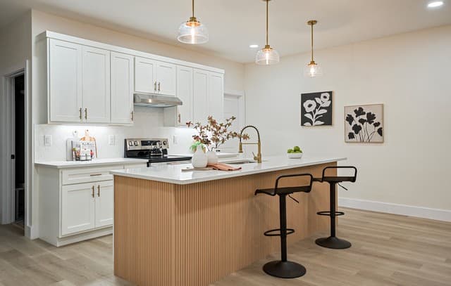 3-bedroom rental at 1742 Basse in San Antonio, TX — photo 5