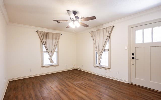 2-bedroom rental at 149 Carroll in Poth, TX — photo 2