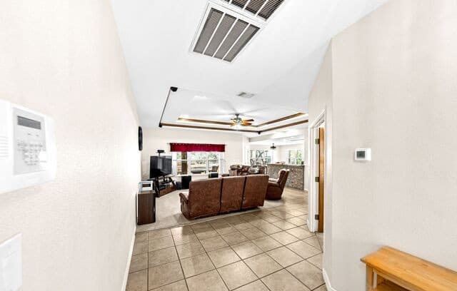 Home for sale at 248 Hunters Dawn Dr in La Vernia, TX — photo 5