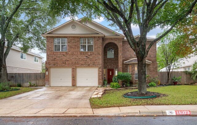 3-bedroom rental at 16323 Rangerider in San Antonio, TX — photo 1
