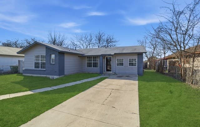 3-bedroom rental at 2606 Big John in San Antonio, TX — photo 2