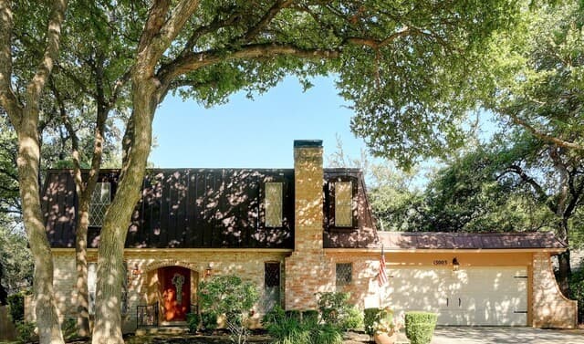 3-bedroom rental at 13003 Chateau Forest in San Antonio, TX — photo 4