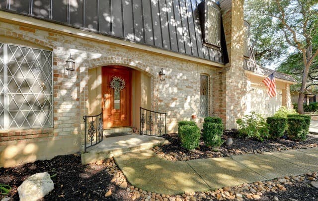 3-bedroom rental at 13003 Chateau Forest in San Antonio, TX — photo 5