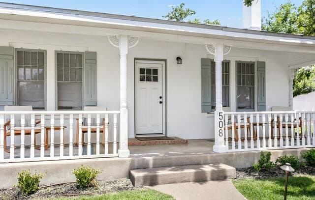 Home for sale at 508 N Orange St in Fredericksburg, TX — photo 5