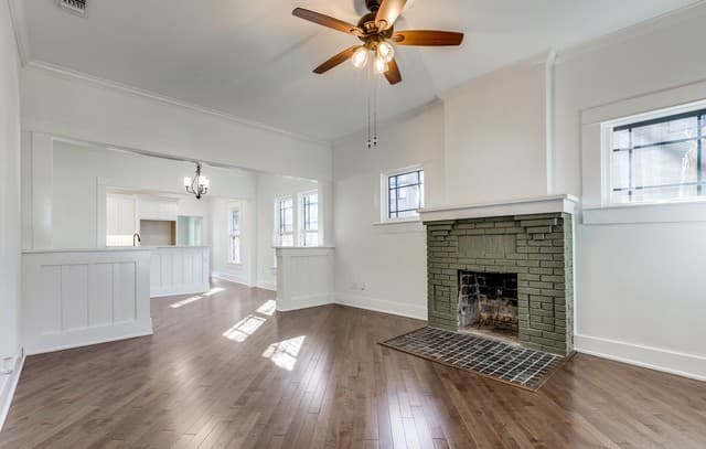 2-bedroom rental at 204 Queen Anne in San Antonio, TX — photo 3