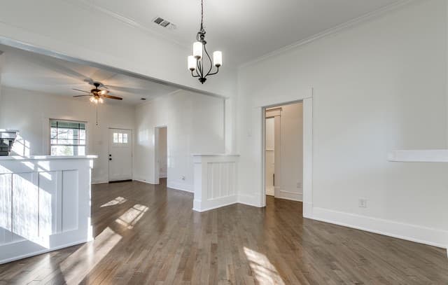 2-bedroom rental at 204 Queen Anne in San Antonio, TX — photo 5
