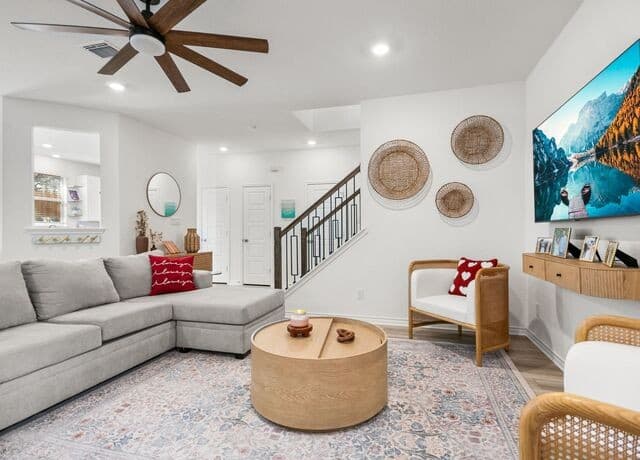 3-bedroom rental at 14839 Vance Jackson #303 Unit UNIT 303 in San Antonio, TX — photo 3