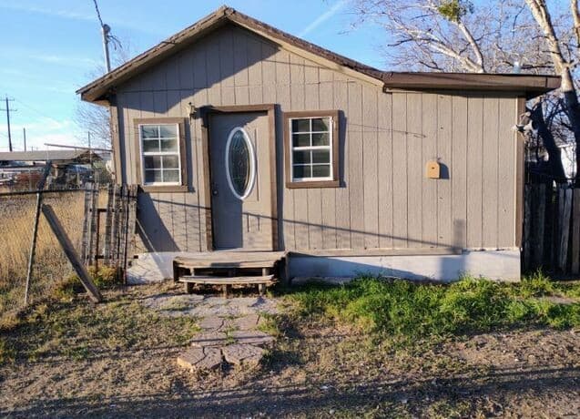 2-bedroom rental at 1311 Sanco in San Antonio, TX — photo 1