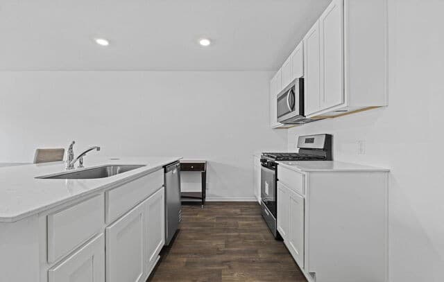 2-bedroom rental at 5959 Celestite Bend in San Antonio, TX — photo 2