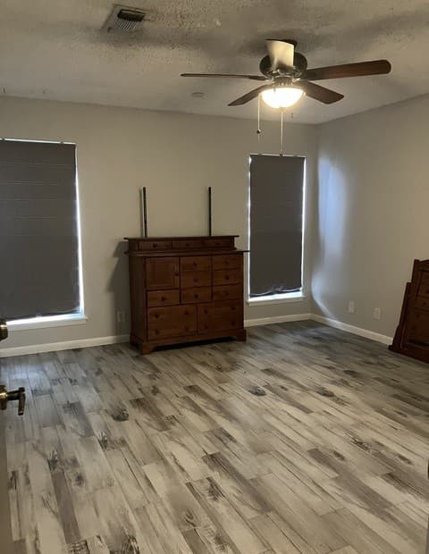2-bedroom rental at 11303 Vance Jackson Unit A5 in San Antonio, TX — photo 3