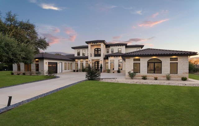 5-bedroom rental at 1178 Mystic Pkwy in Spring Branch, TX — photo 1