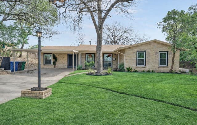 3-bedroom rental at 130 Dawnridge in San Antonio, TX — photo 2