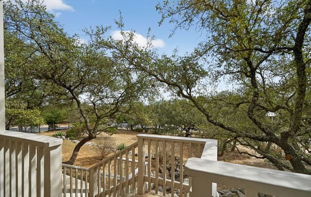 4-bedroom rental at 257 Deer Cross in San Antonio, TX — photo 4