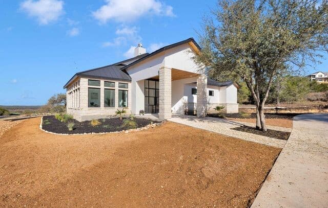 4-bedroom rental at 109 Upper River Place in Spring Branch, TX — photo 1